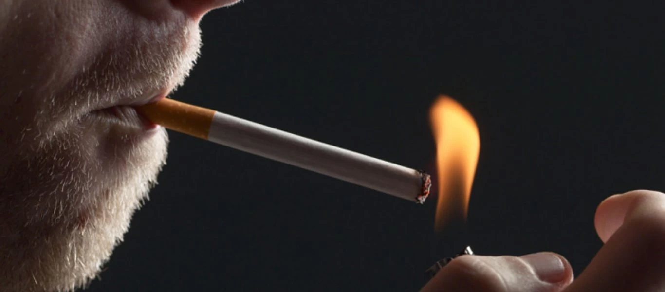 Νέα έρευνα: Το κάπνισμα αυξάνει έως και τρεις φορές τον κίνδυνο θανατηφόρας εγκεφαλικής αιμορραγίας